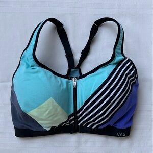 Victoria’s Secret Knockout Front Close Sports Bra 32DD